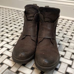 Brown black leather miz mooz ankle boots